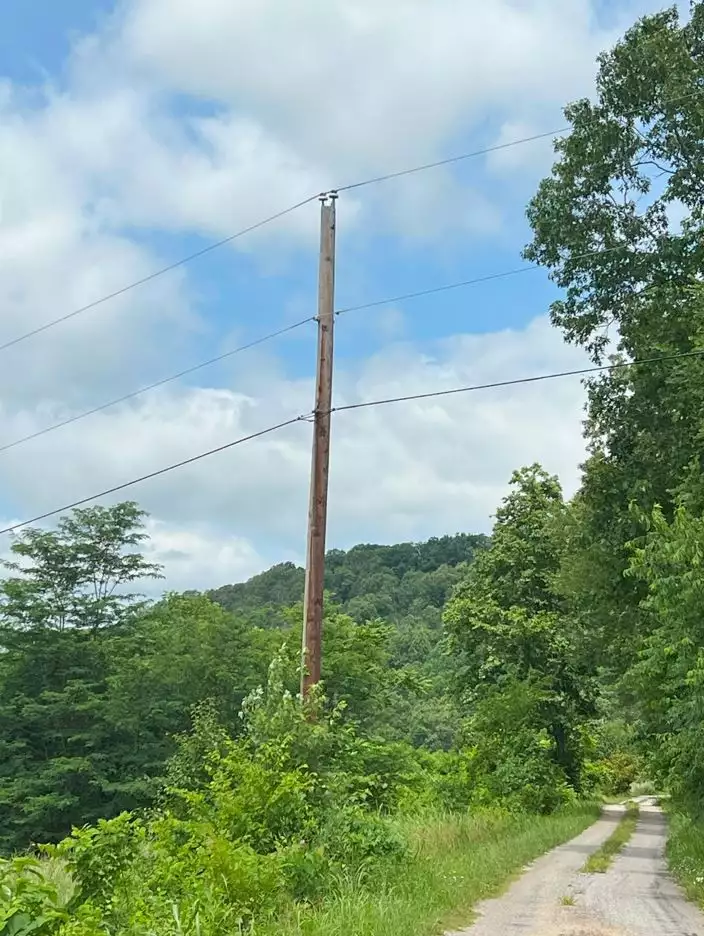 Hollis Stockton Ln, Livingston, TN  38570