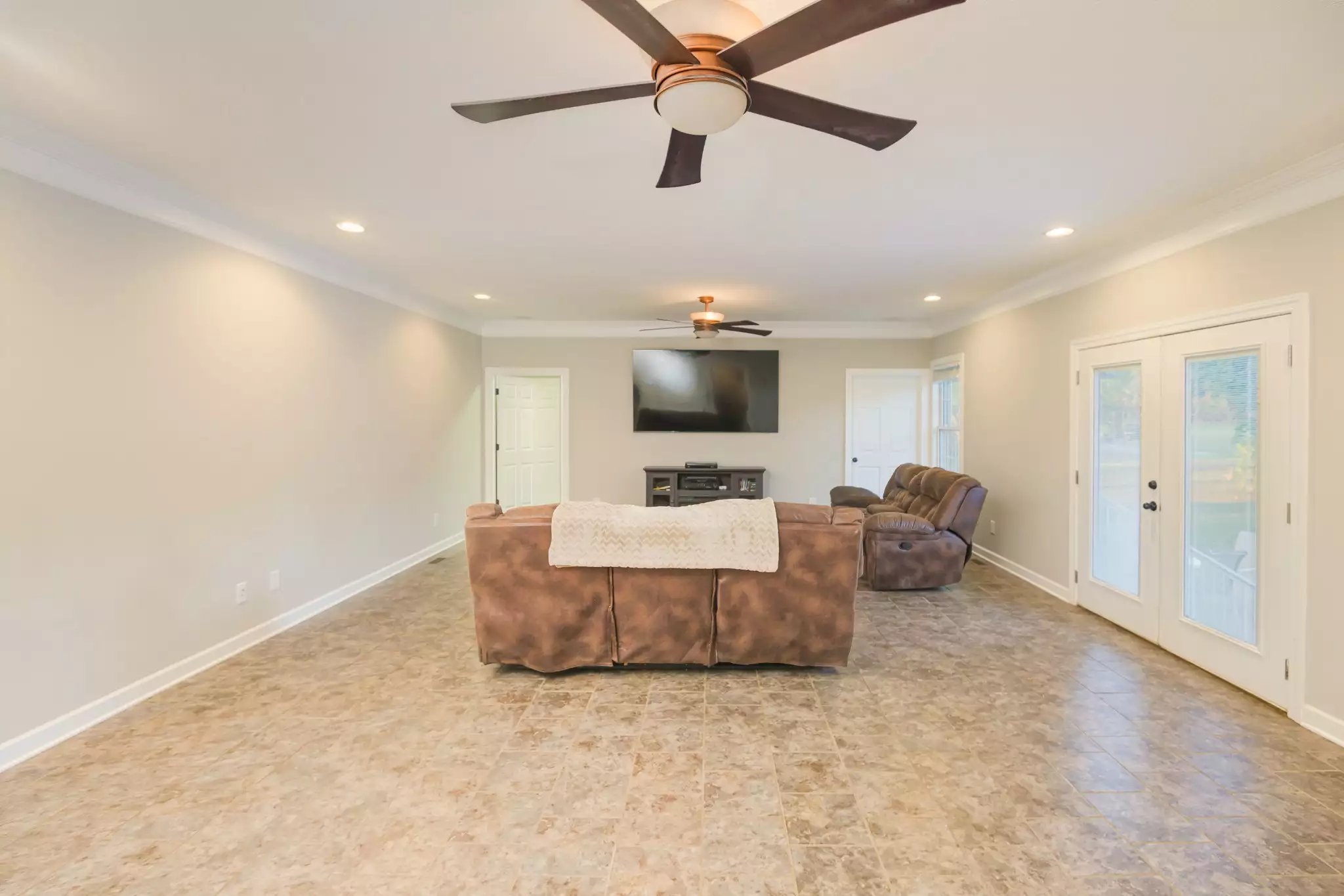 215 Highway 82, Bell Buckle, TN  37020