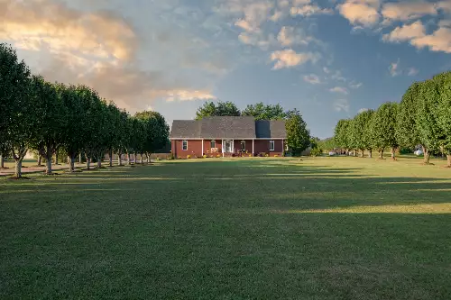 215 Highway 82, Bell Buckle, TN  37020