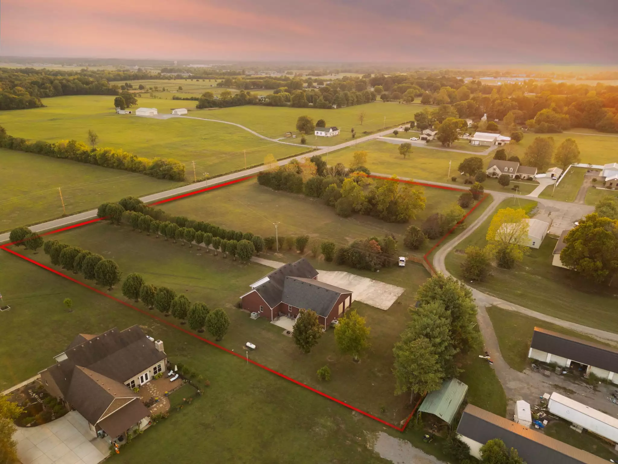 215 Highway 82, Bell Buckle, TN  37020