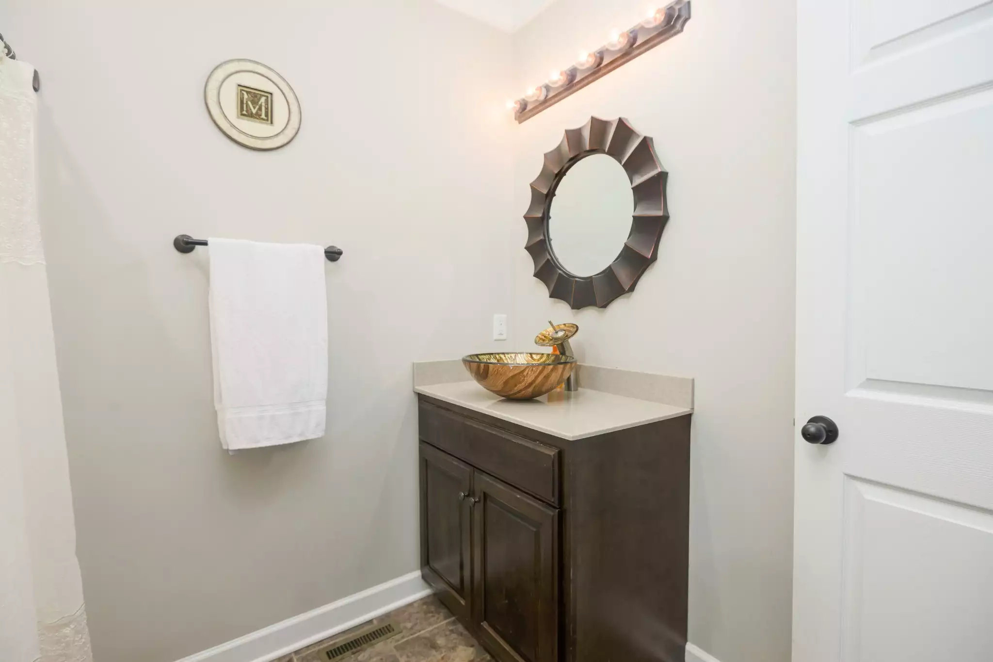 215 Highway 82, Bell Buckle, TN  37020