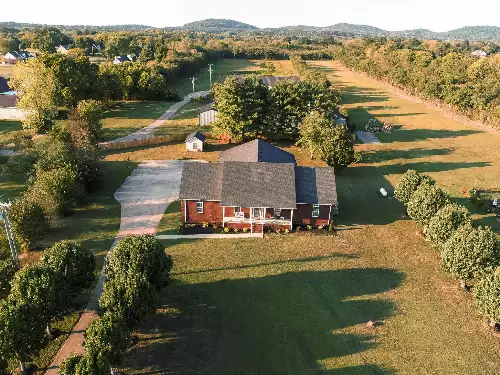 215 Highway 82, Bell Buckle, TN  37020