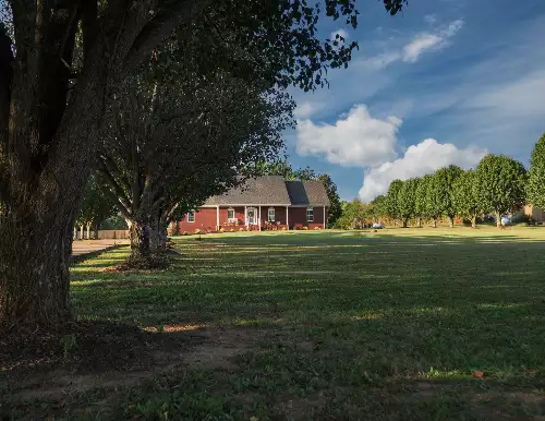 215 Highway 82, Bell Buckle, TN  37020