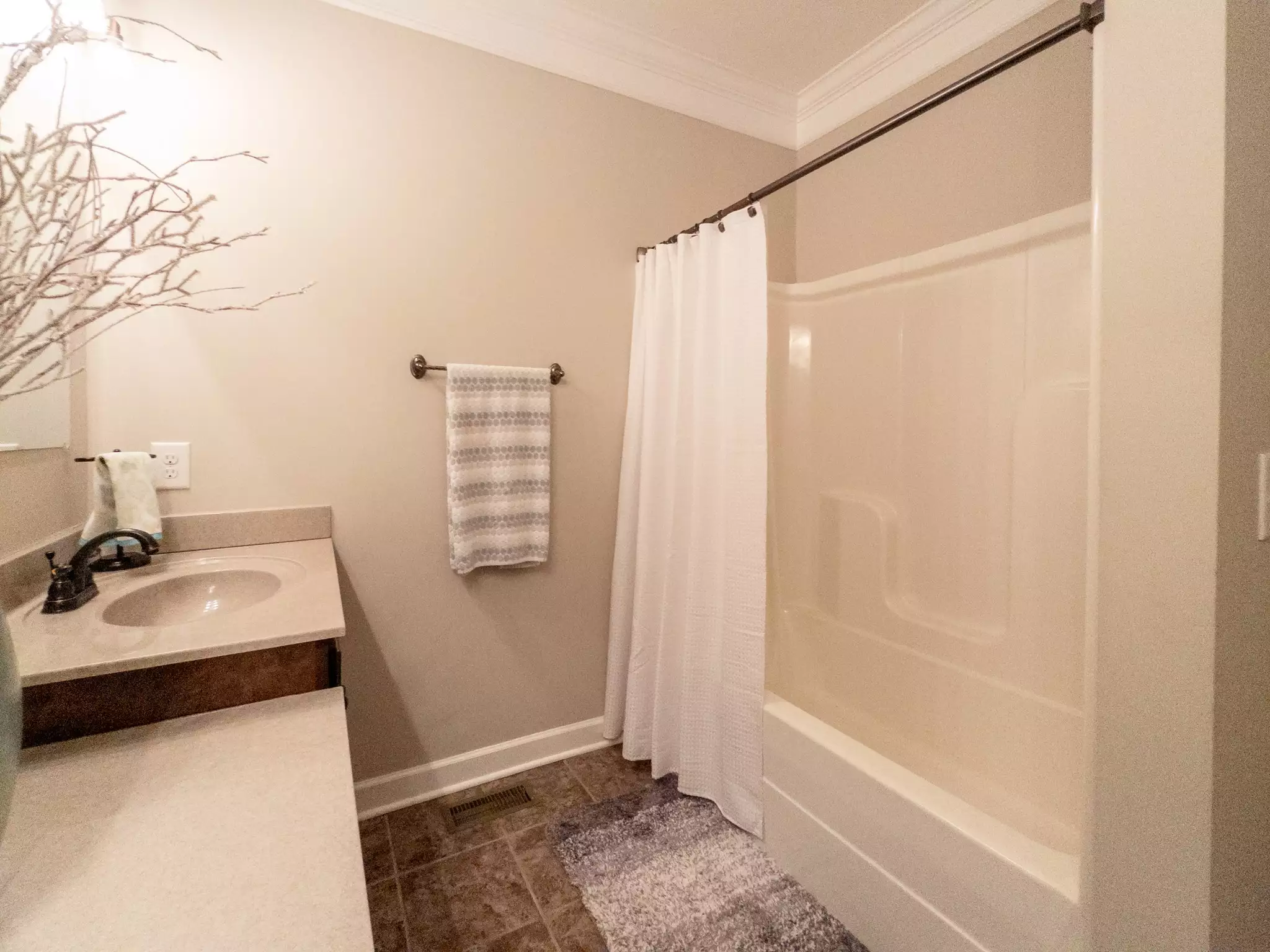 215 Highway 82, Bell Buckle, TN  37020