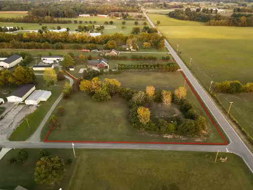 215 Highway 82, Bell Buckle, TN  37020