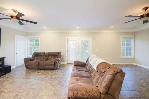 215 Highway 82, Bell Buckle, TN  37020