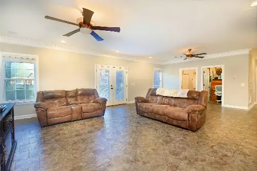 215 Highway 82, Bell Buckle, TN  37020