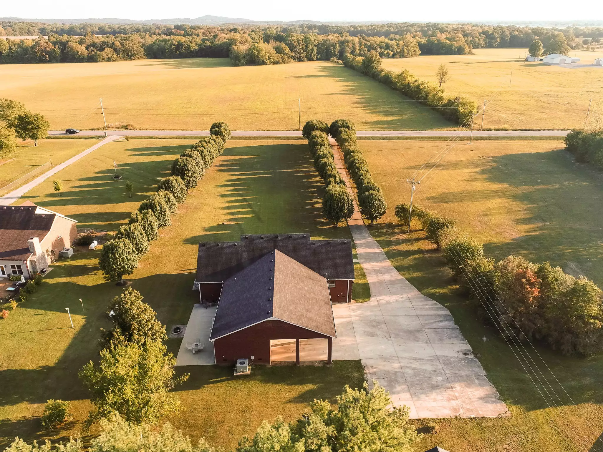 215 Highway 82, Bell Buckle, TN  37020