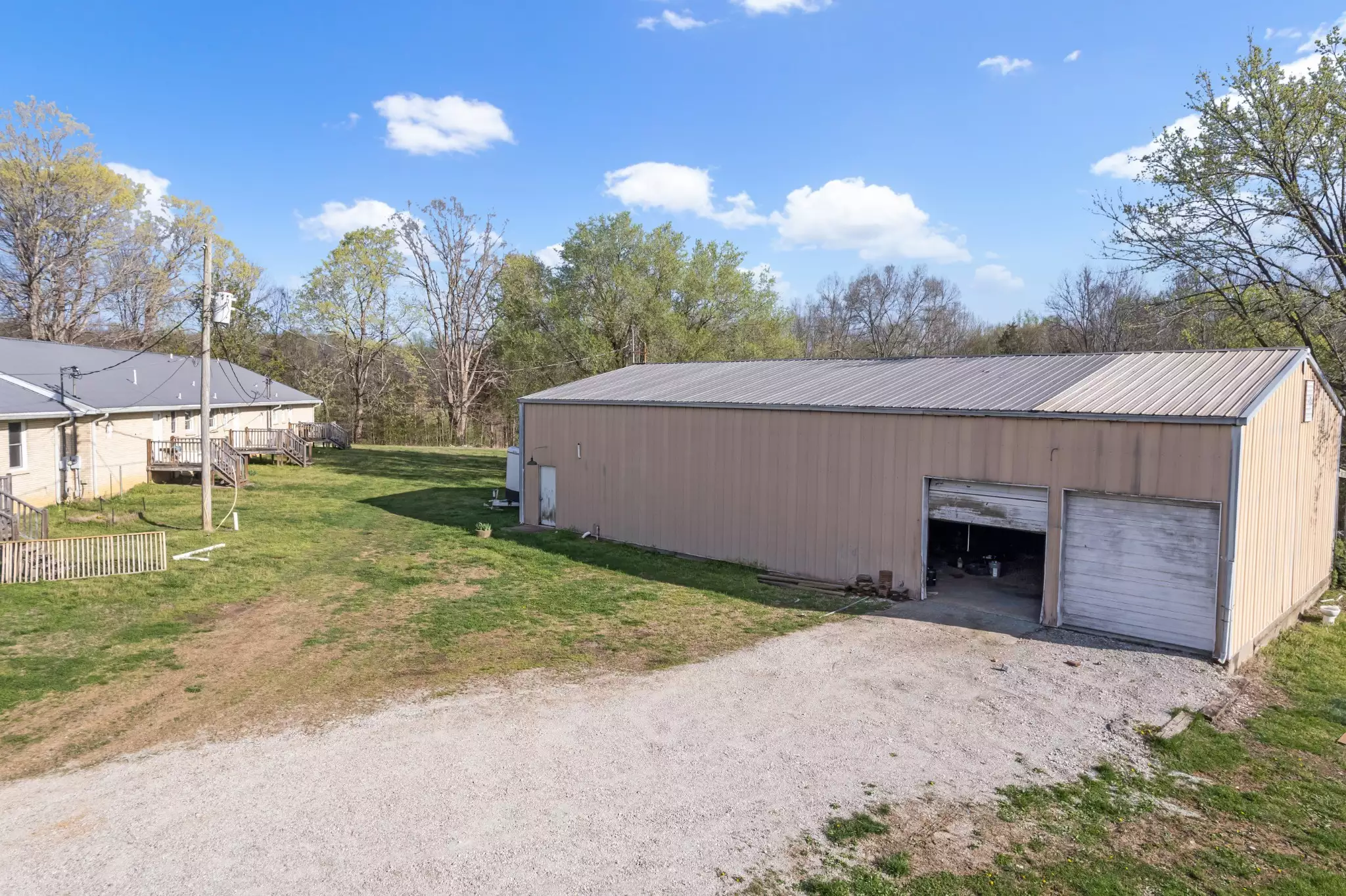 151 Covington Ln, Dickson, TN  37055