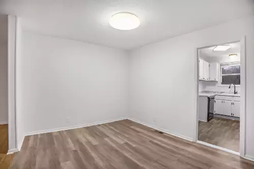 151 Covington Ln, Dickson, TN  37055