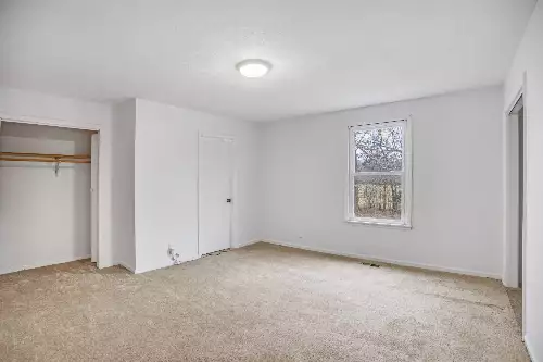 151 Covington Ln, Dickson, TN  37055