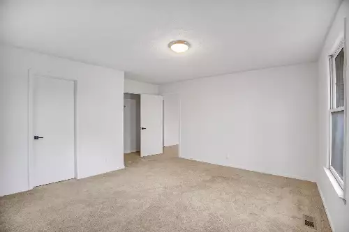 151 Covington Ln, Dickson, TN  37055