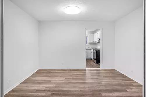 151 Covington Ln, Dickson, TN  37055