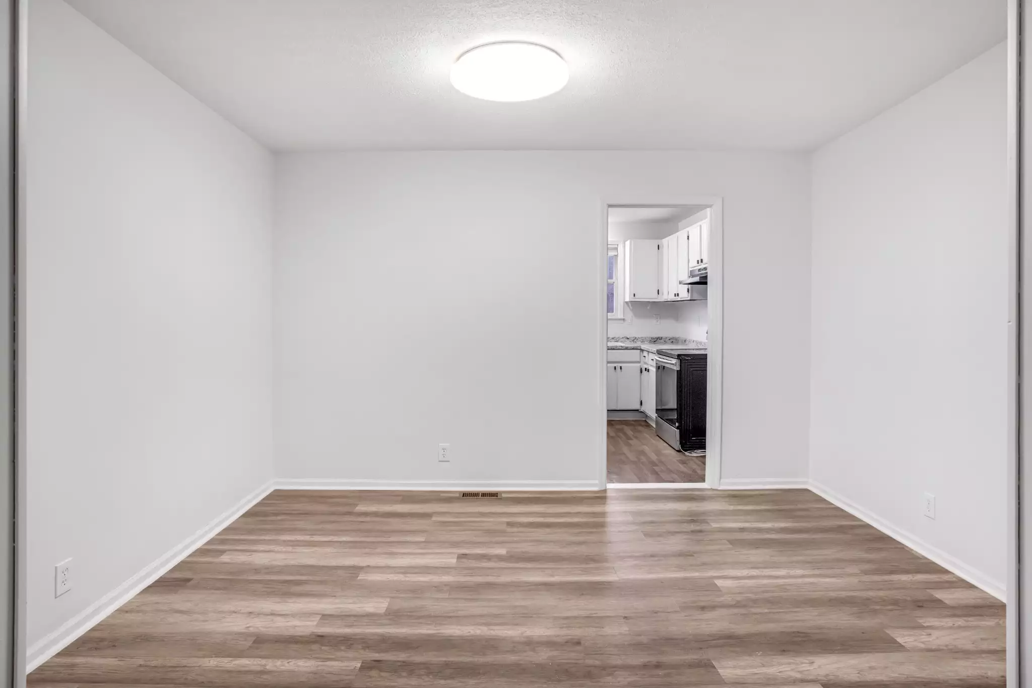 151 Covington Ln, Dickson, TN  37055