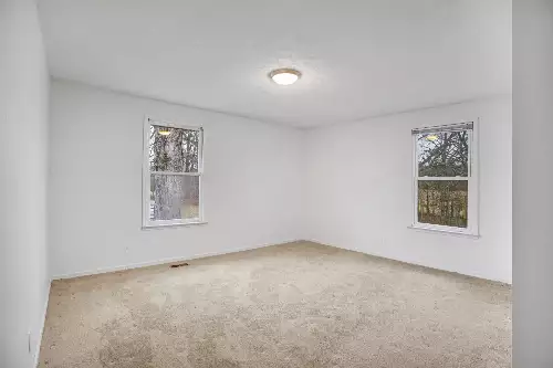 151 Covington Ln, Dickson, TN  37055