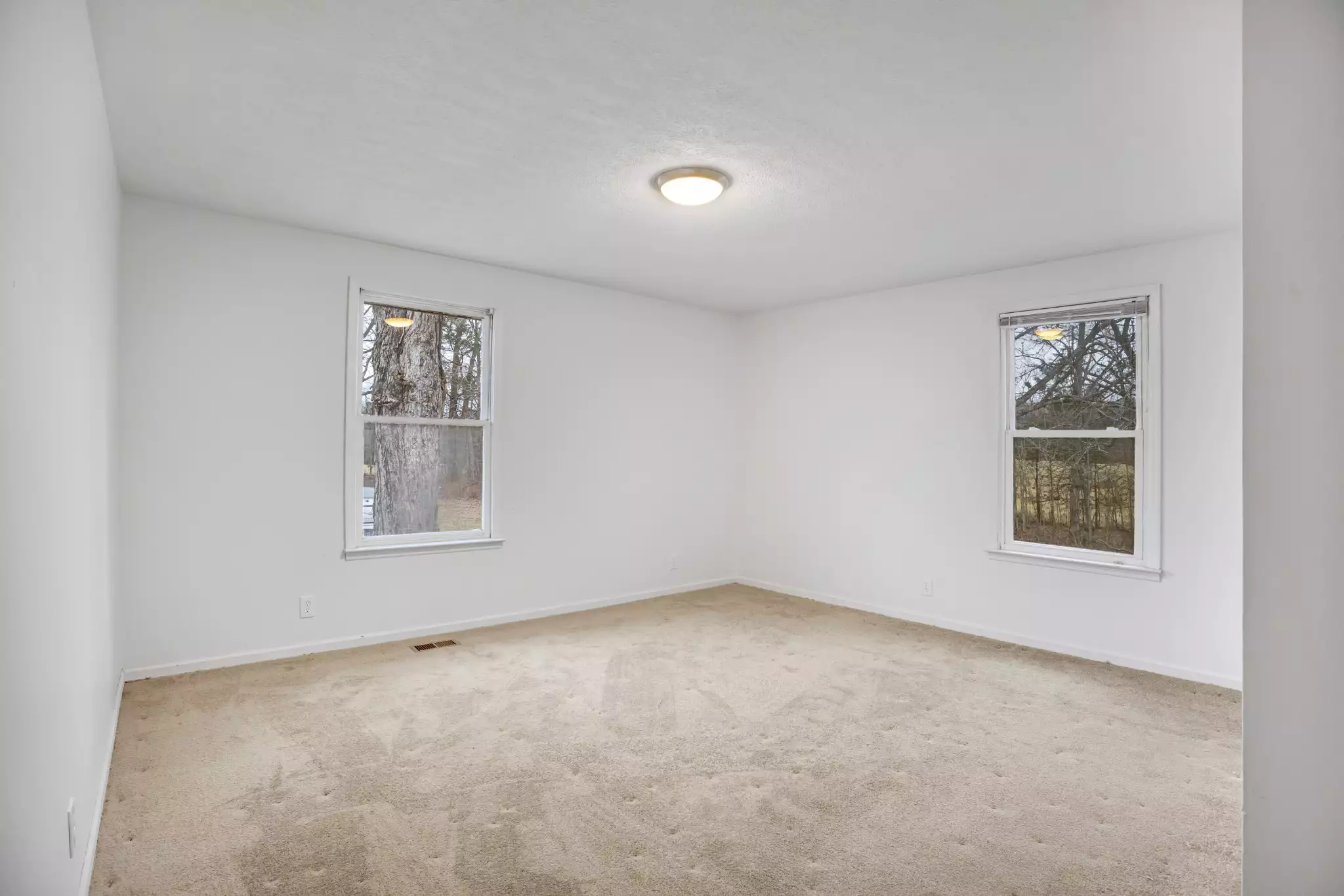 151 Covington Ln, Dickson, TN  37055