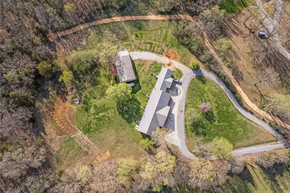 151 Covington Ln, Dickson, TN  37055