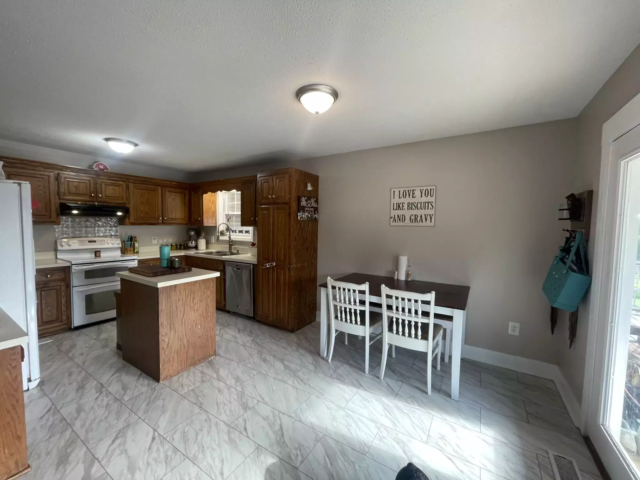 156 Kingston Corner Rd, Shelbyville, TN  37160