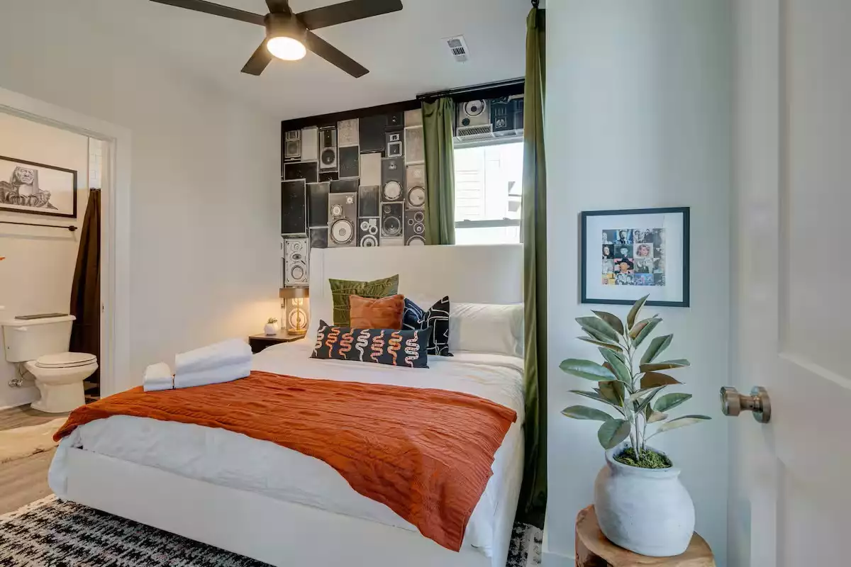 5625 Lenox Ave, Nashville, TN  37209