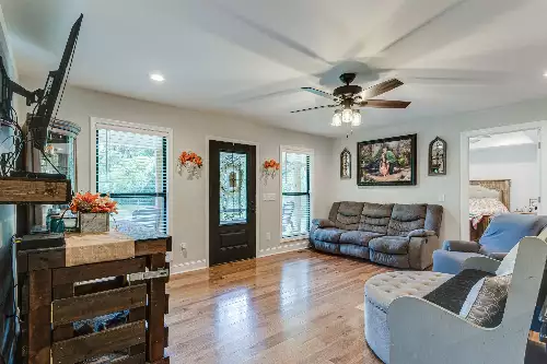 411 Fay Creek Rd, Wartrace, TN  37183