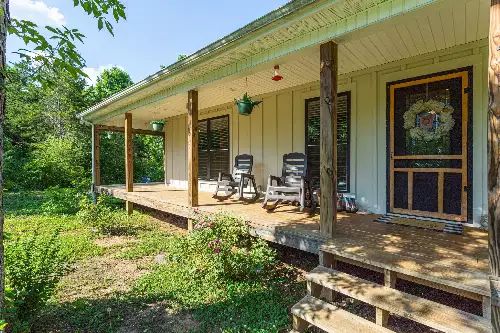 411 Fay Creek Rd, Wartrace, TN  37183