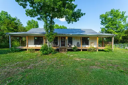 411 Fay Creek Rd, Wartrace, TN  37183