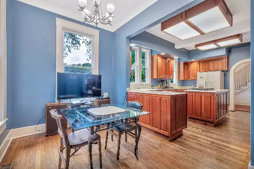 908 W Main St, Franklin, TN  37064