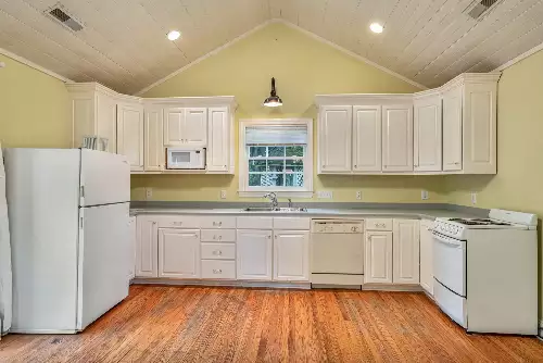 908 W Main St, Franklin, TN  37064