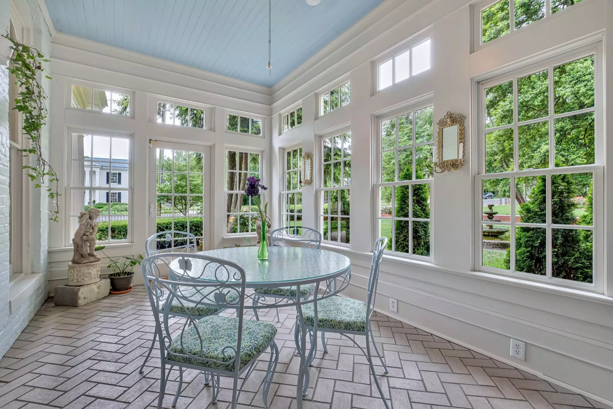 908 W Main St, Franklin, TN  37064