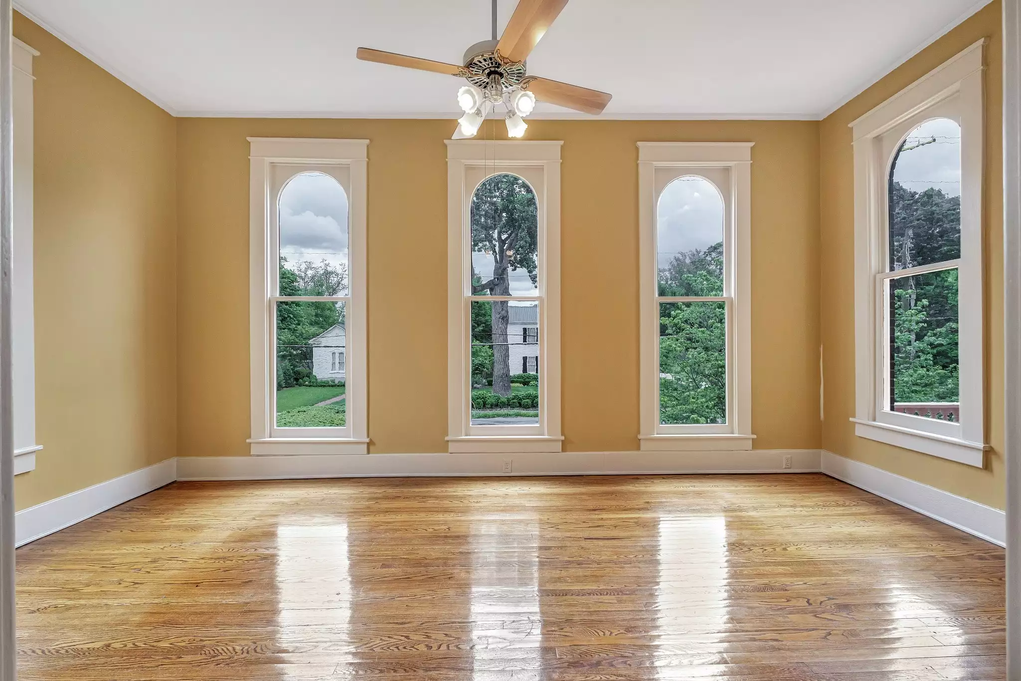 908 W Main St, Franklin, TN  37064