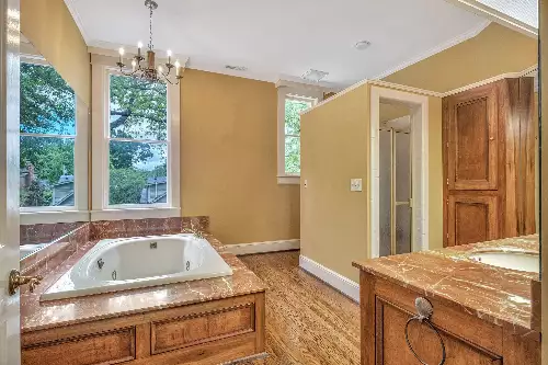 908 W Main St, Franklin, TN  37064