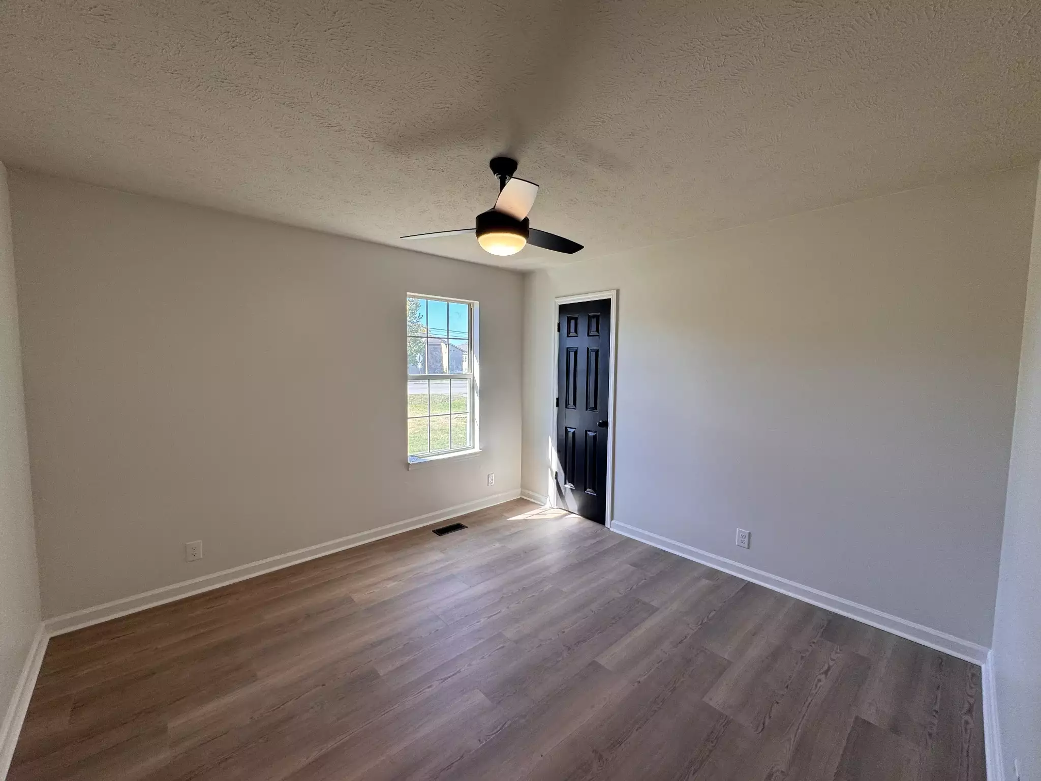 326 Warrior Dr, Murfreesboro, TN  37128