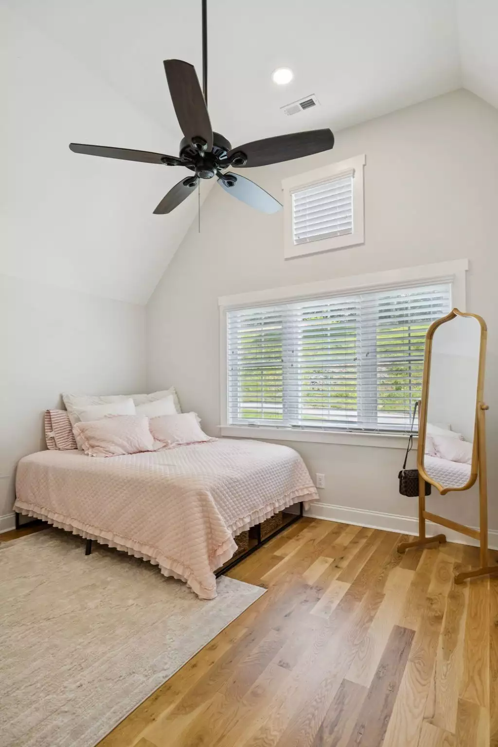 1556 Heller Rdg, Spring Hill, TN  37174