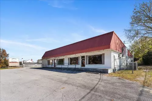 1693 Nashville Hwy, Lewisburg, TN  37091