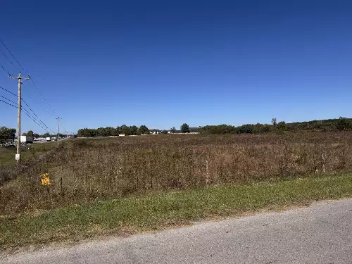 Hwy 231, Shelbyville, TN  37160