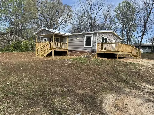 1101 McDonald St, Fayetteville, TN  37334