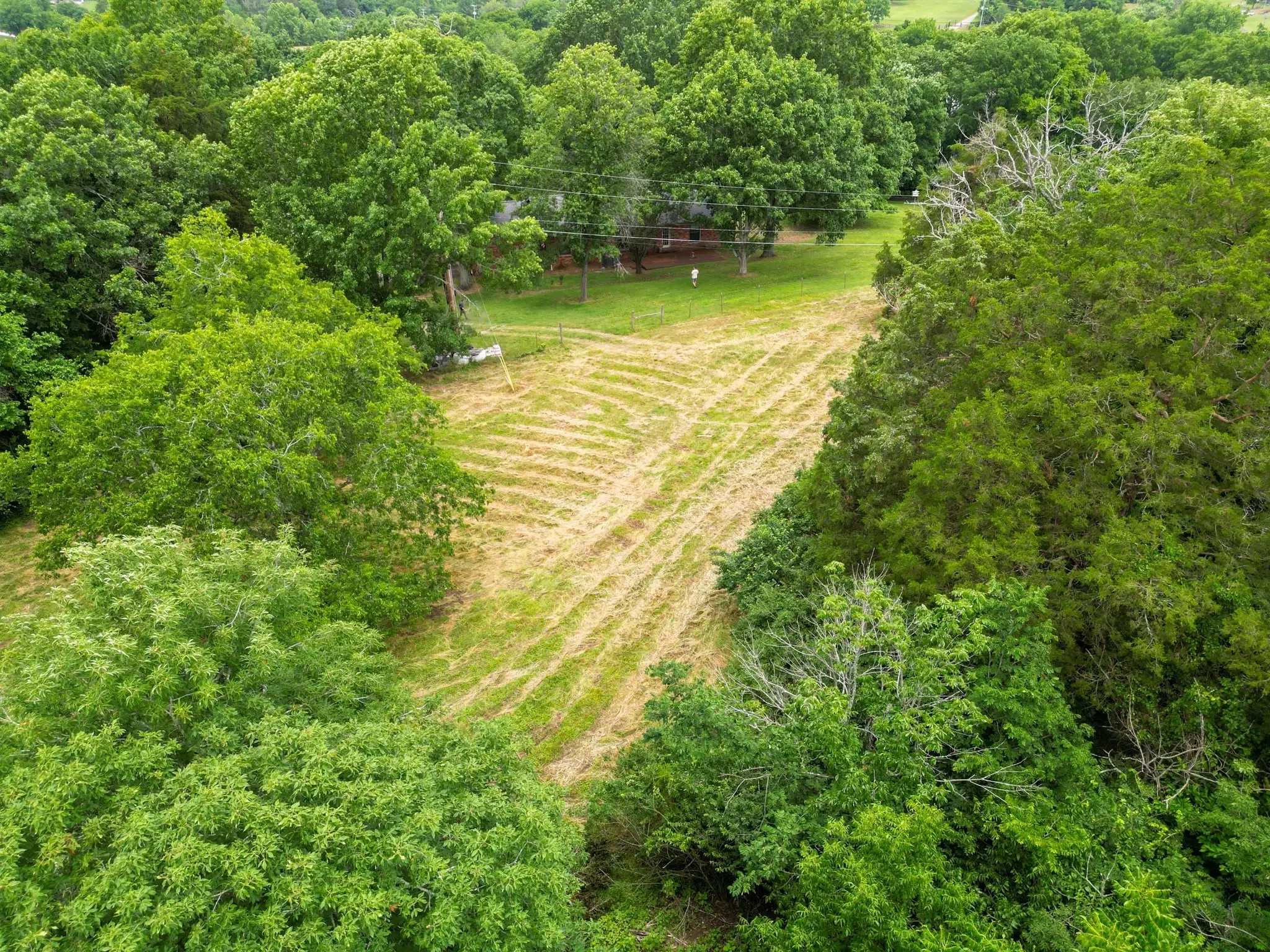 1094B Center Point Rd, Hendersonville, TN  37075