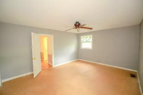 1094B Center Point Rd, Hendersonville, TN  37075