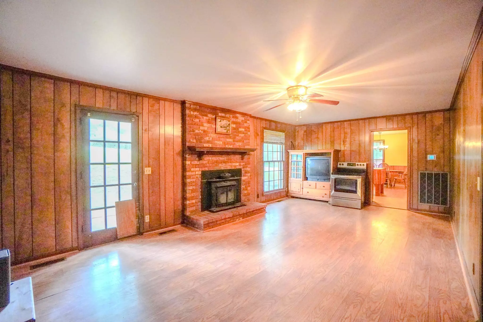 1094B Center Point Rd, Hendersonville, TN  37075