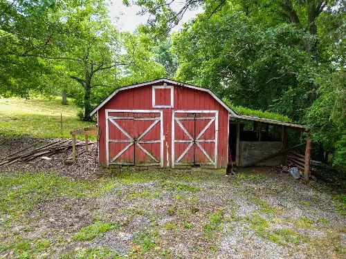 1094B Center Point Rd, Hendersonville, TN  37075