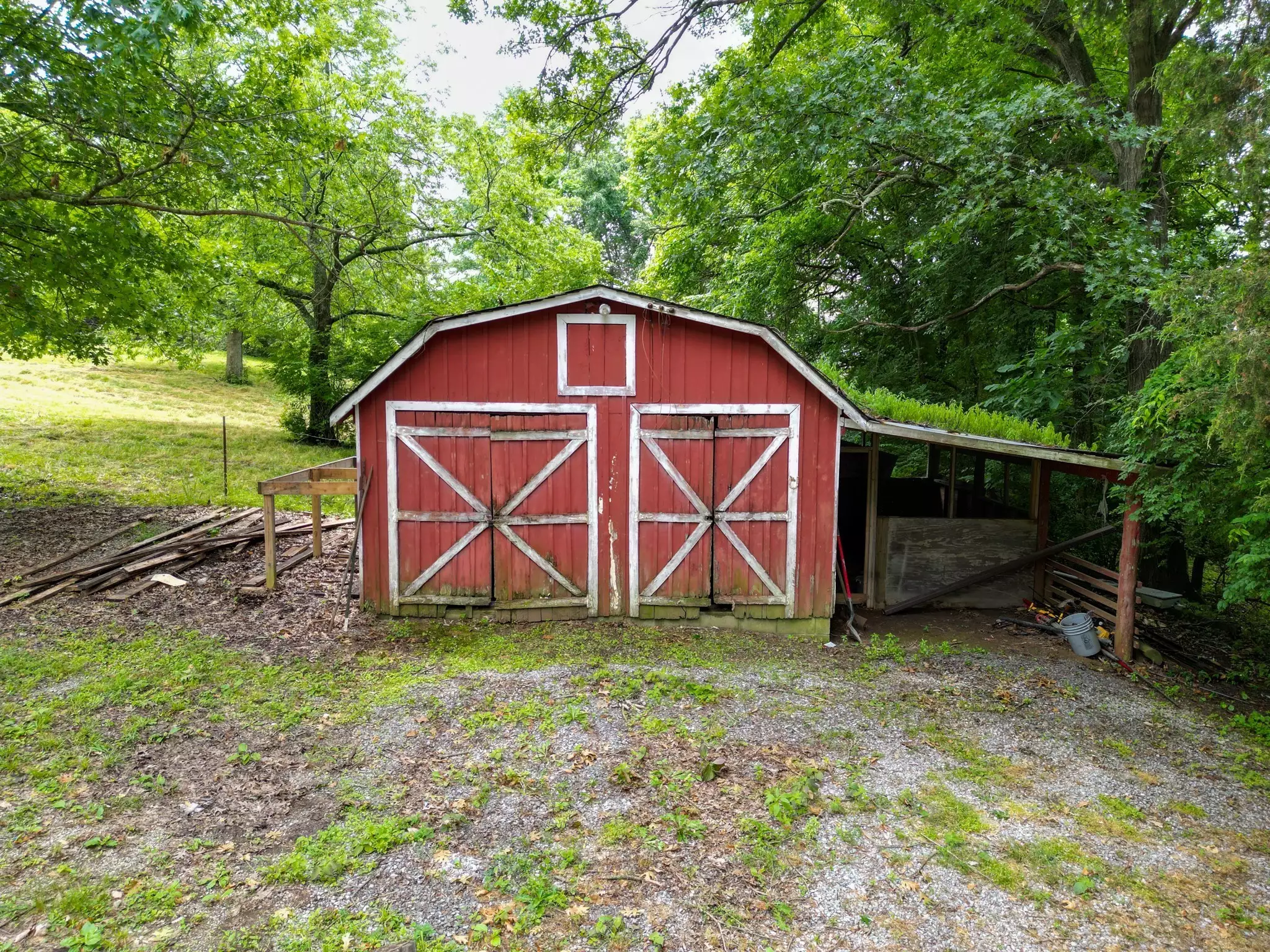 1094B Center Point Rd, Hendersonville, TN  37075