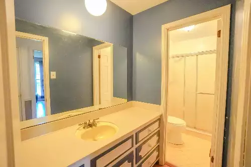 1094B Center Point Rd, Hendersonville, TN  37075