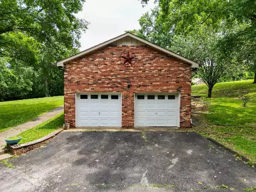 1094B Center Point Rd, Hendersonville, TN  37075