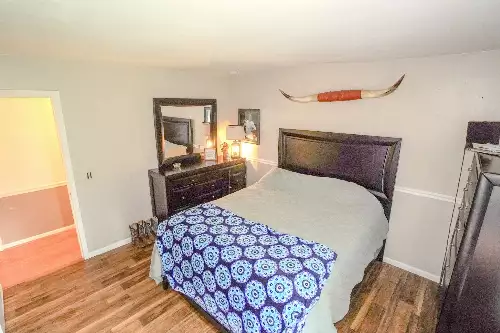 1094B Center Point Rd, Hendersonville, TN  37075