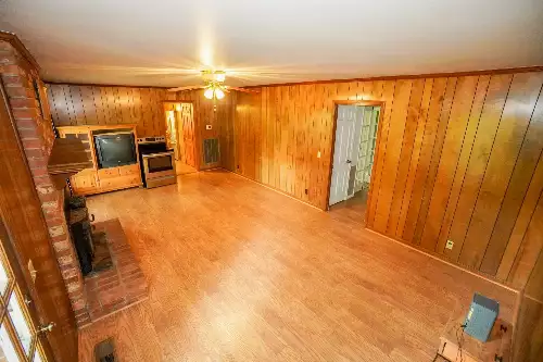 1094B Center Point Rd, Hendersonville, TN  37075