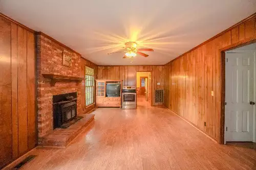 1094B Center Point Rd, Hendersonville, TN  37075