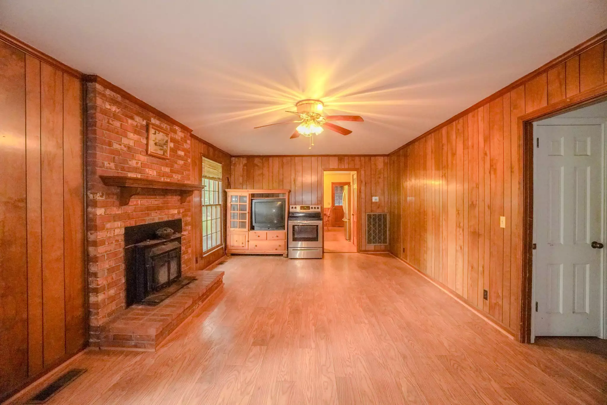 1094B Center Point Rd, Hendersonville, TN  37075