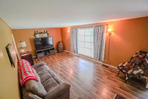 1094B Center Point Rd, Hendersonville, TN  37075