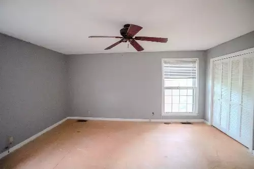 1094B Center Point Rd, Hendersonville, TN  37075