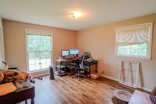 1094B Center Point Rd, Hendersonville, TN  37075